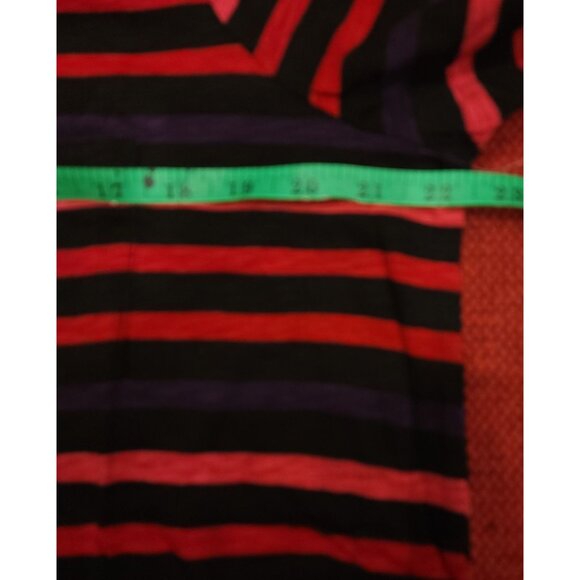 Torrid Women's V-Neck Striped Short Sleeve Classic Fit Top Size 0 Black/Red/Purp - Picture 5 of 9
